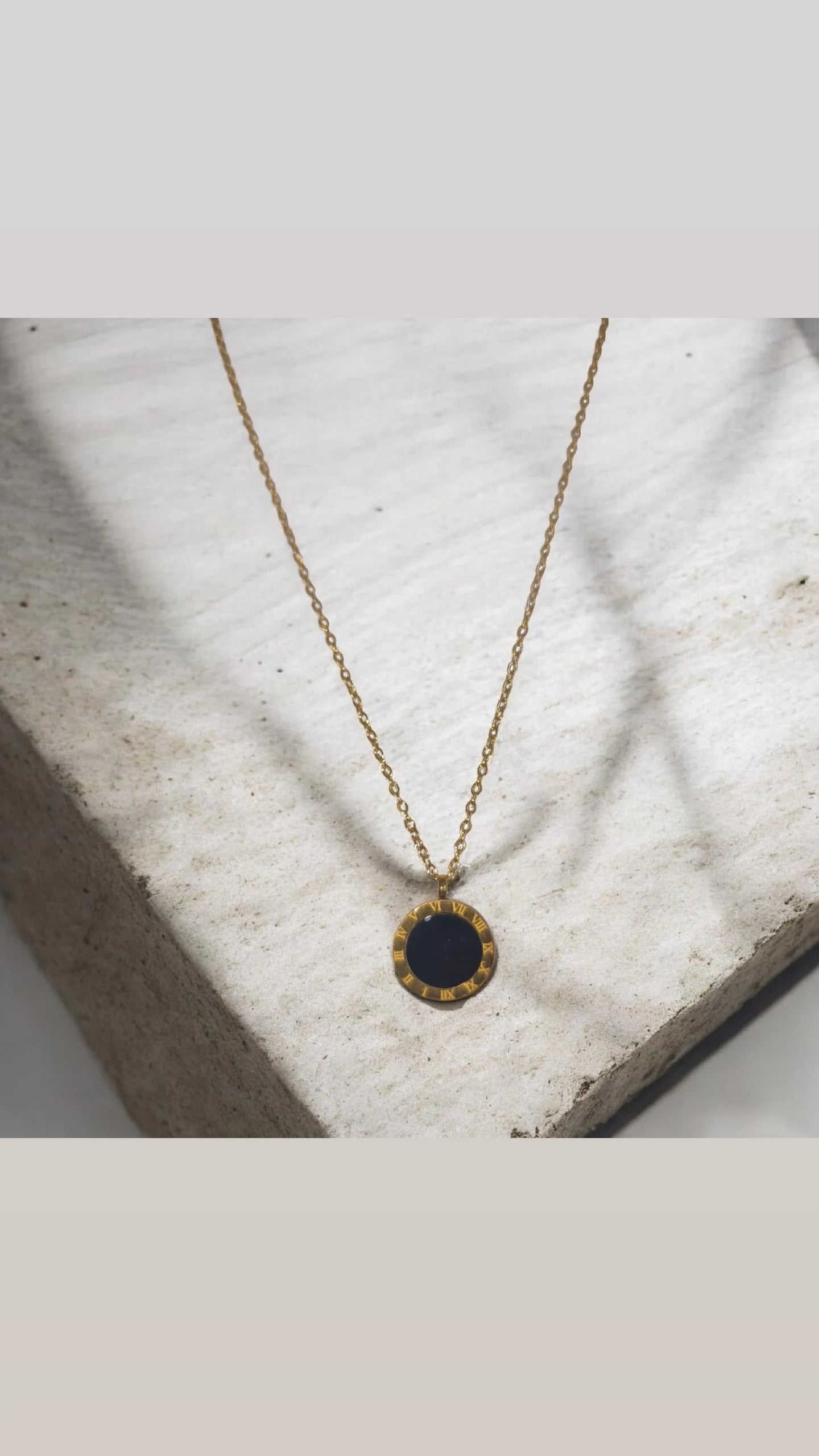 Collier ALEX