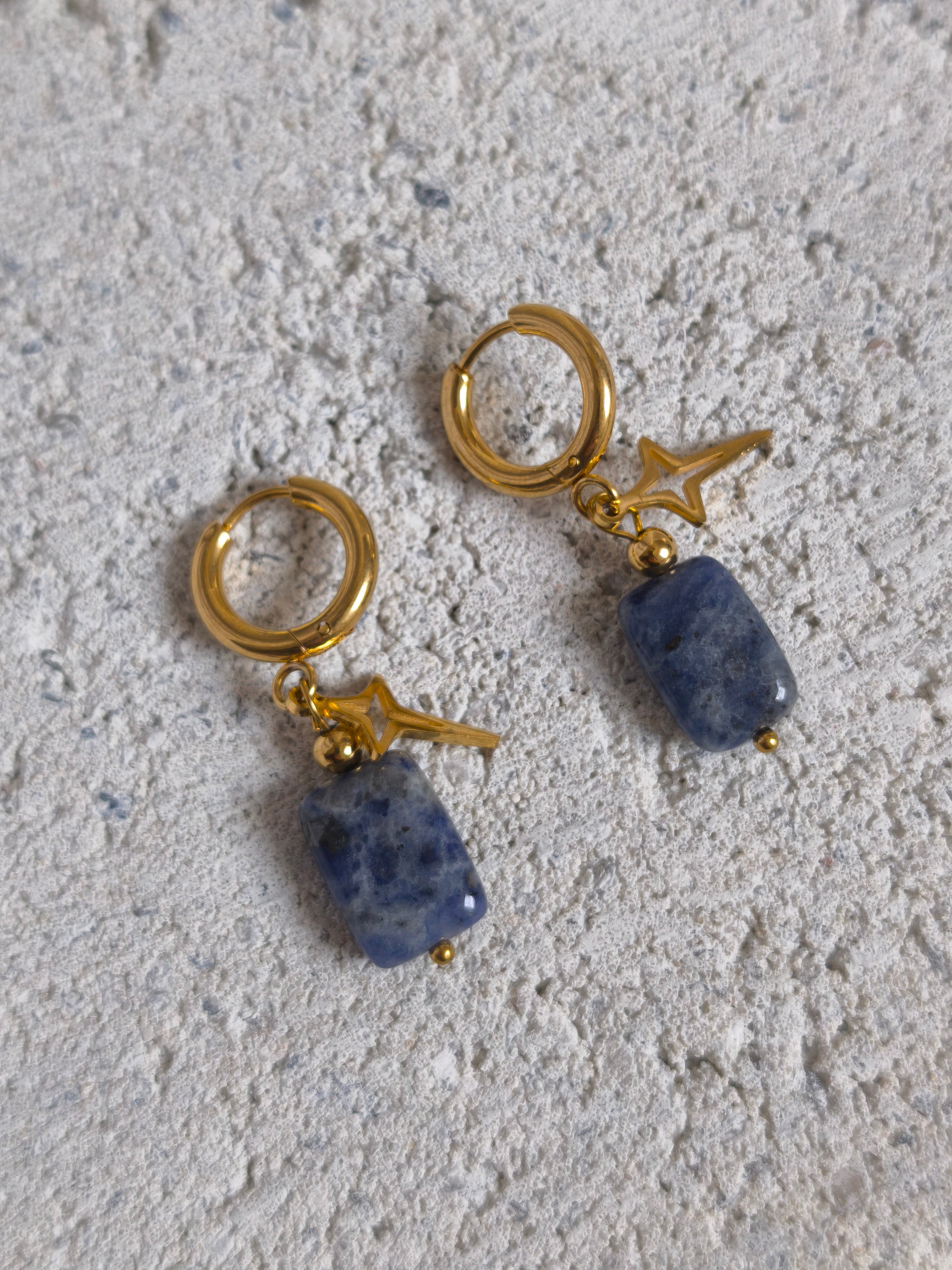 BOUCLES D'OREILLES
