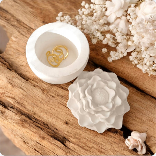 Petite Bombonnière à bijoux marbrée blanche et grise en Jesmonite – Home by Maletim