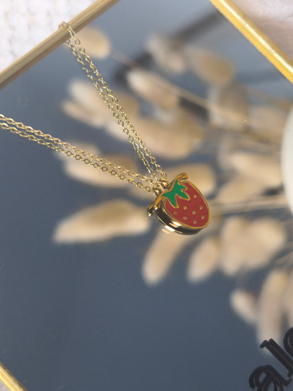 COLLIER FRAISE